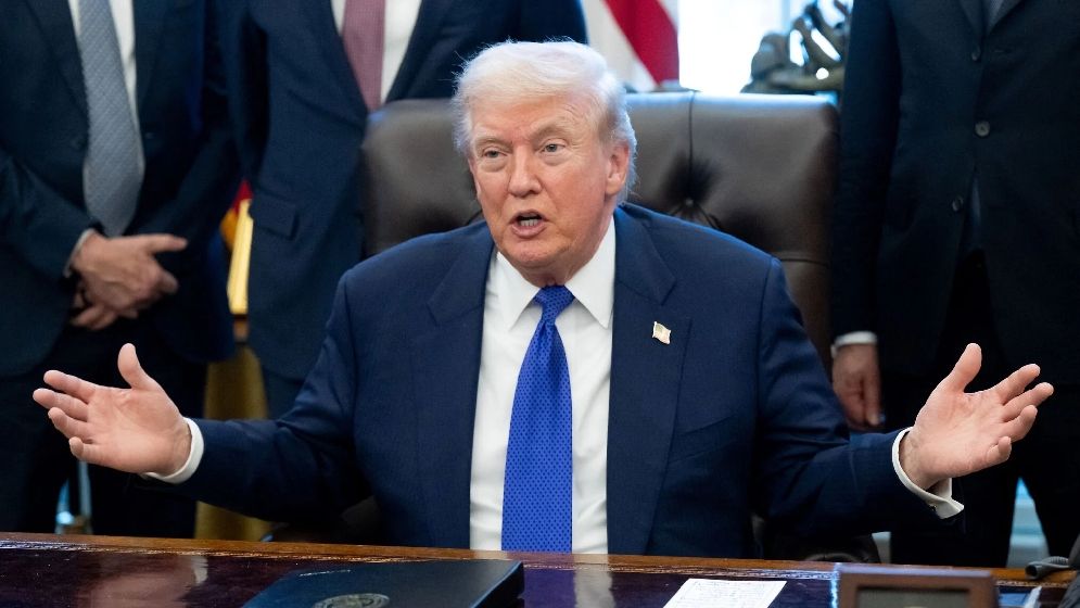 ইরান চুক্তি না করলে ভয়াবহ কিছু ঘটবে: ট্রাম্প