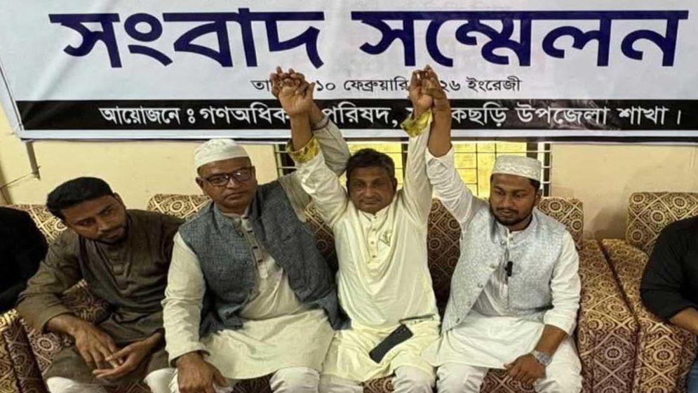 ফটিকছড়িতে ধানের শীষ - দাঁড়িপাল্লায় দুই প্রার্থীর সমর্থন