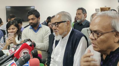 ভোটার মাইগ্রেশন অস্বাভাবিক: ইসির সঙ্গে বৈঠকে বিএনপি