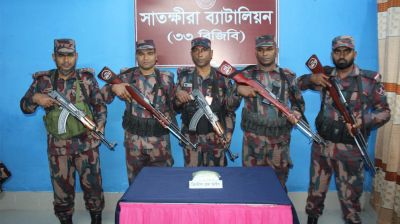 সাতক্ষীরায় পাঁচ কোটি টাকার ক্রিষ্টাল মেথ জব্দ
