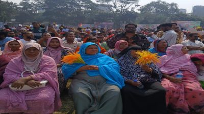 ঢাকা ১০ আসনের নির্বাচনী জনসভায় জনতার ঢল