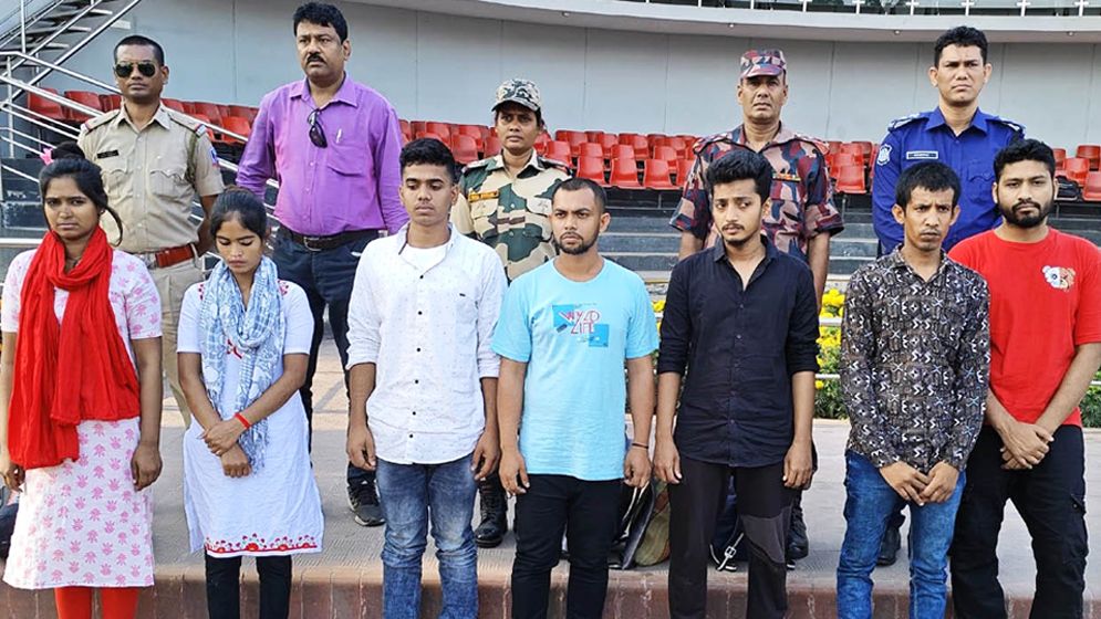ভারতে আটক ৭ বাংলাদেশির দেশে প্রত্যাবর্তন