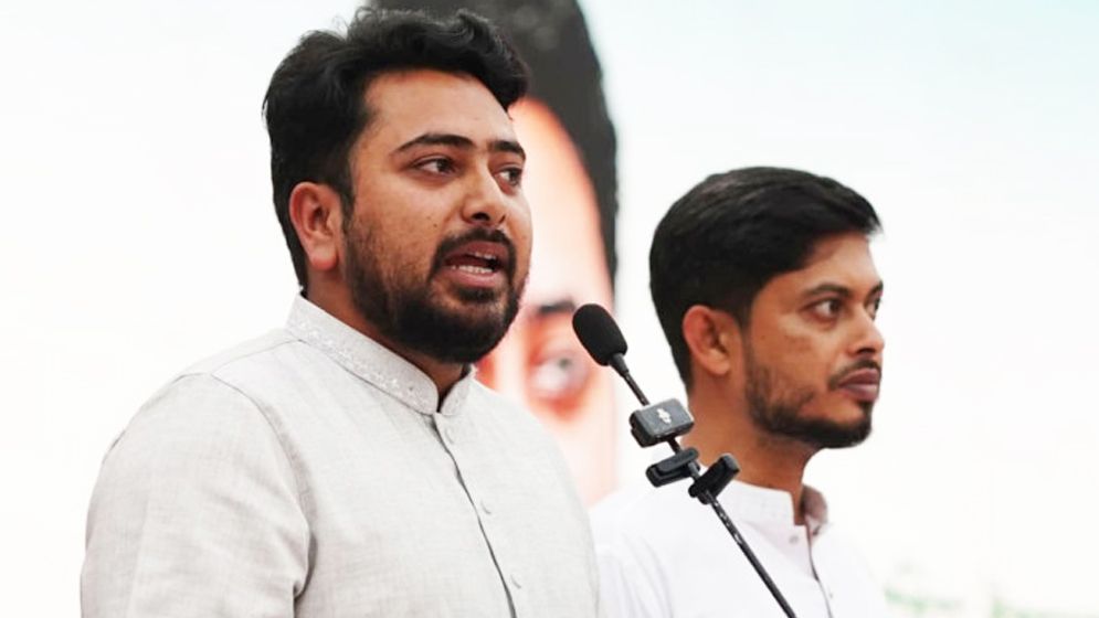 রাষ্ট্রপতিকে অপসারণ করে গ্রেপ্তারের দাবি নাহিদের