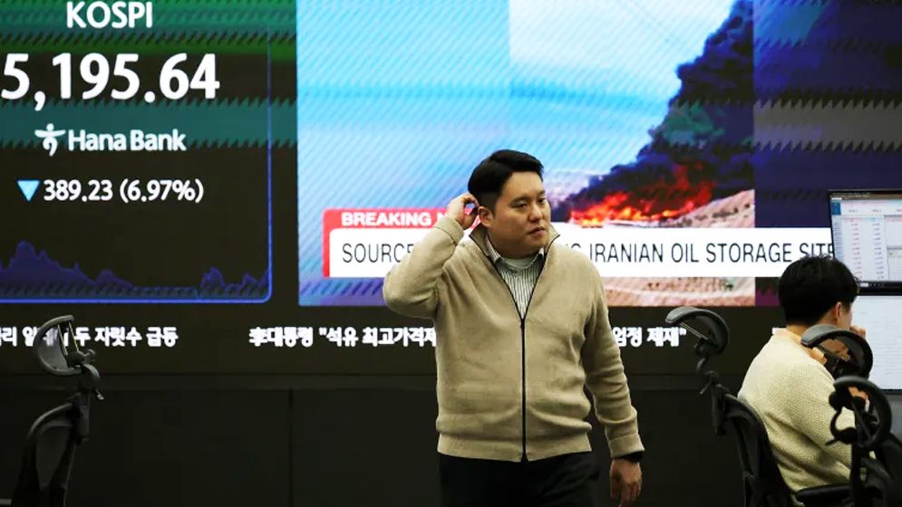 অর্থনৈতিক পতনে প্রভাবে ব্যাপক ক্ষতিগ্রস্ত এশিয়ার বাজার