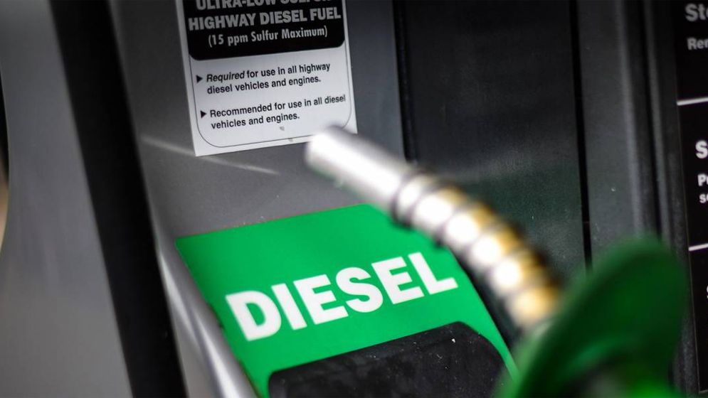 ৩ লাখ টন ডিজেল কিনছে সরকার