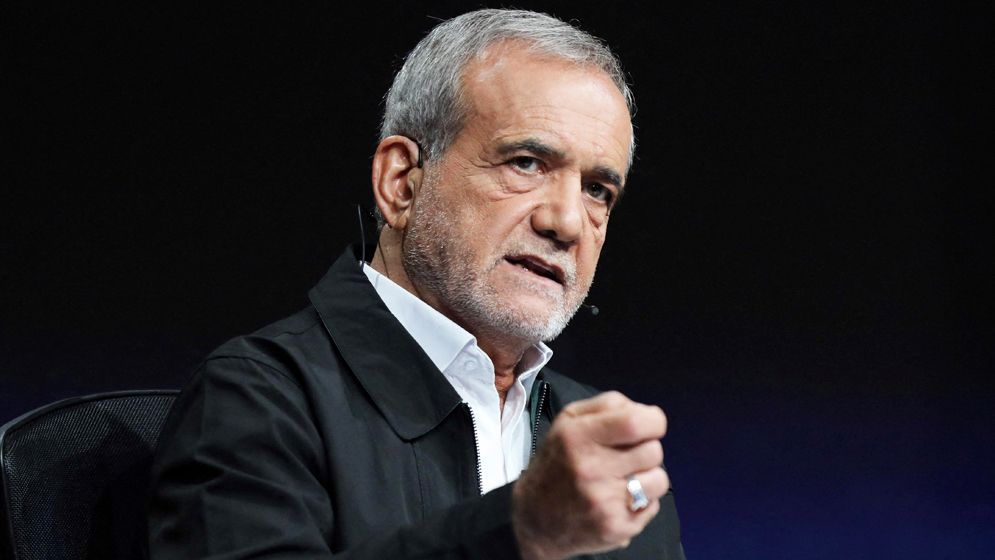 আত্মসমর্পণের স্বপ্ন ট্রাম্পের কবরে নিয়ে যাওয়া উচিত: পেজেশকিয়ান