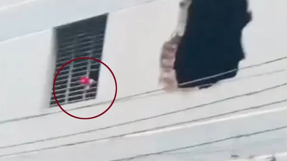 আওয়ামী লীগ কার্যালয়ে বাজলো ৭ই মার্চের ভাষণ