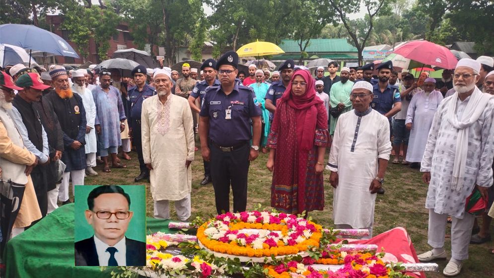 রাষ্ট্রীয় মর্যাদায় চিরনিদ্রায় অ্যাড. ফজলুল হক খান
