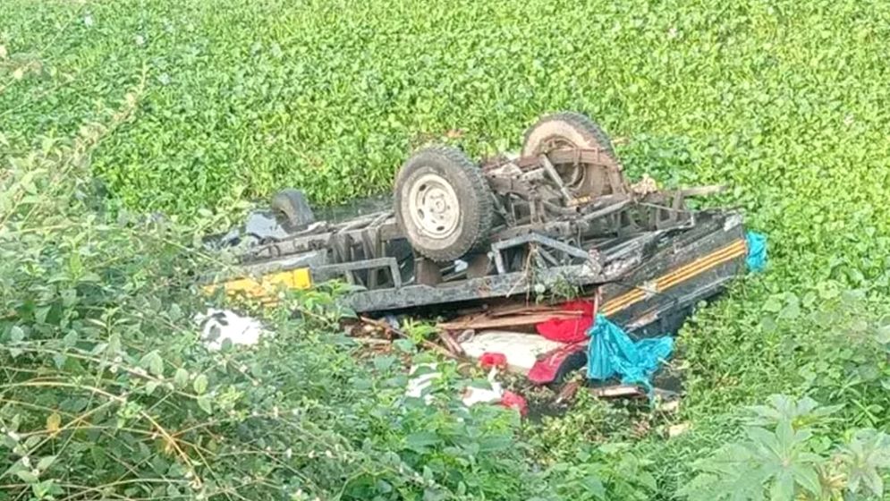 হবিগঞ্জে বাস-পিকআপ সংঘর্ষে নারীসহ নিহত ৪  