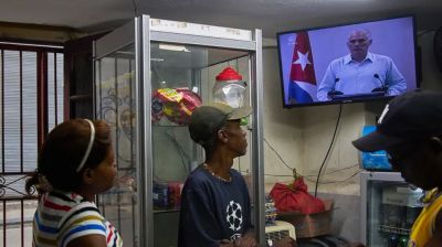 বিদ্যুৎ বিভ্রাটে বিপর্যস্ত কিউবা, ধৈর্য্য ধরতে বললেন প্রেসিডেন্ট দিয়াজ