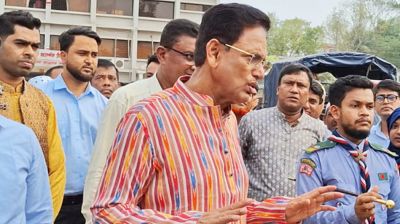 শিক্ষার্থীদের রাস্তায় ডেকে শুভেচ্ছা জানানো বন্ধ করতে বললেন শিক্ষামন্ত্রী