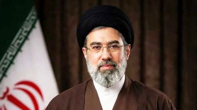 শত্রুদের নিরাপত্তা শেষ করে দেয়ার হুঁশিয়ারি মোজতবা খামেনির