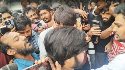 বন্যার টাকার হিসাব নিয়ে তোপের মুখে আসিফ মাহমুদ