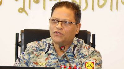 বাড়তি ভাড়া নিলে সরাসরি জানাবেন: আইজিপি