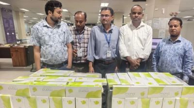 বিপুল পরিমাণ বিদেশি সিগারেটসহ আটক ২