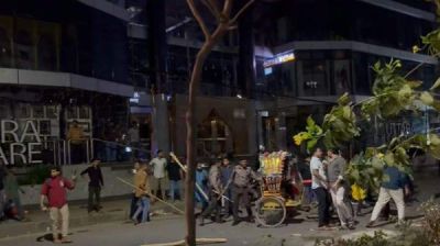 মধ্যরাতে রণক্ষেত্র উত্তরা