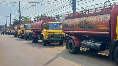 ২য় দিনেও খুলনা বিভাগ সহ ১৫ জেলায় তেল সরবরহ বন্ধ