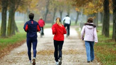 প্রতিদিন ৩০ মিনিট হাঁটলে কমে হৃদরোগের ঝুঁকি