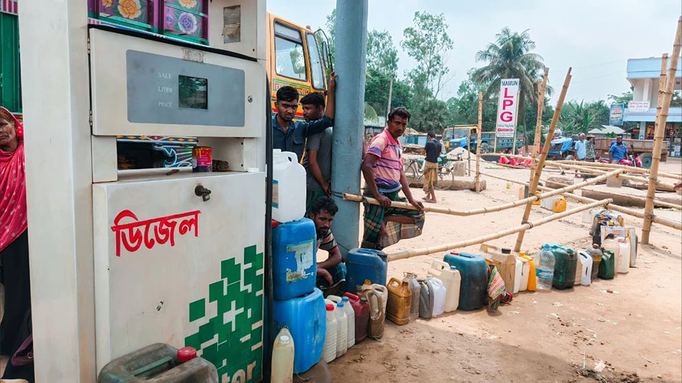 কৃষিকার্ডেও মিলছে না ডিজেল, সেচ বন্ধ হয়ে বিপাকে কৃষক