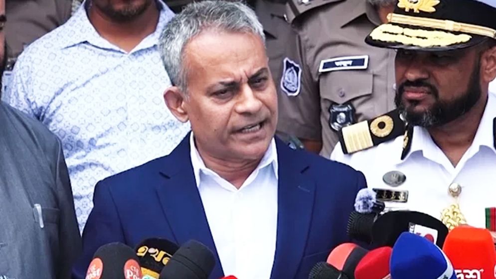 ‘তেলের দাম কমলে বাসভাড়াও কমে যাবে’