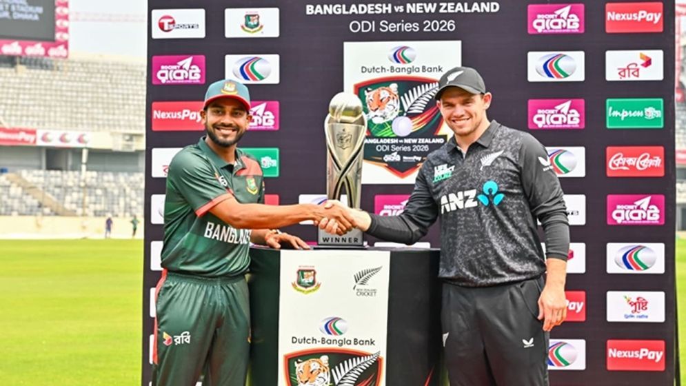 টসে হেরে ব্যাটিংয়ে বাংলাদেশ, একাদশে দুই পরিবর্তন