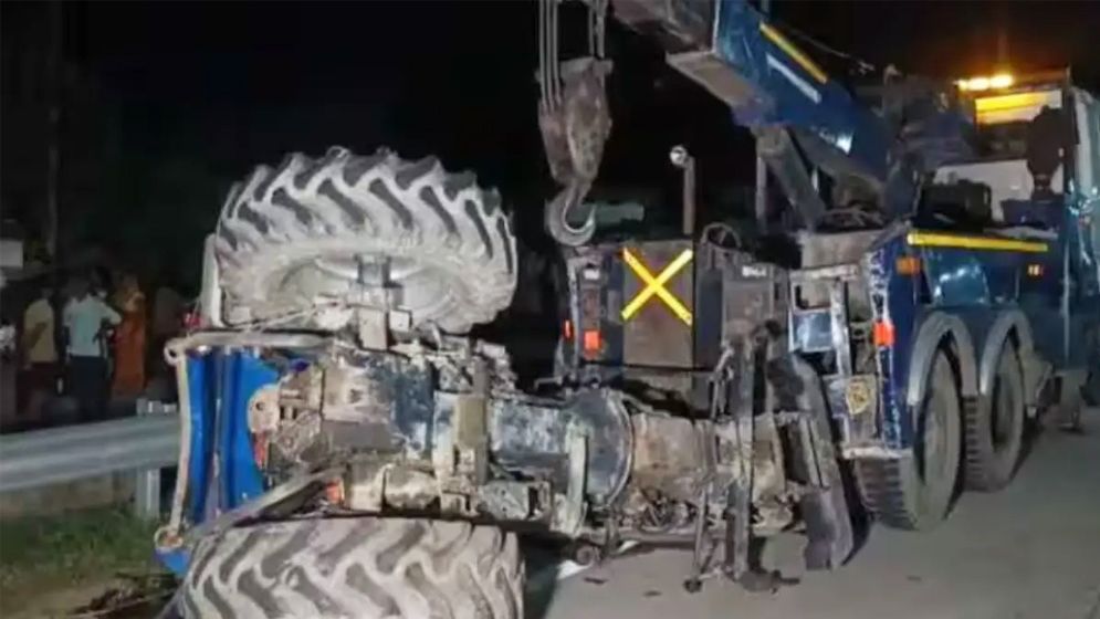 উত্তর প্রদেশে ট্রাক-গাড়ি সংঘর্ষে নিহত ১১