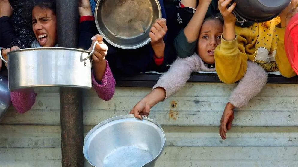 খাদ্য সঙ্কটের মুখে বিশ্ব, দুই-তৃতীয়াংশ অভুক্তের তালিকায় বাংলাদেশ