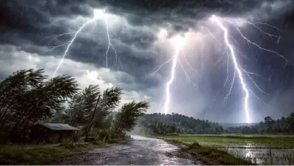 প্রকৃতির রুদ্ররূপে বৃষ্টি ও বজ্রপাত, কতটা প্রস্তুত আমরা?