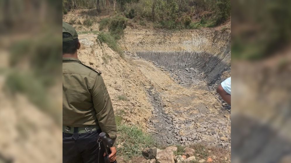 অবৈধভাবে মাটি কাটার দায়ে ইটভাটাকে জরিমানা