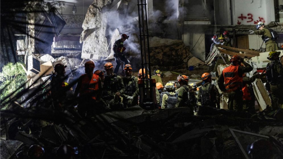 ক্ষেপণাস্ত্র হামলায় হাইফায় দুই ইসরায়েলি নিহত 