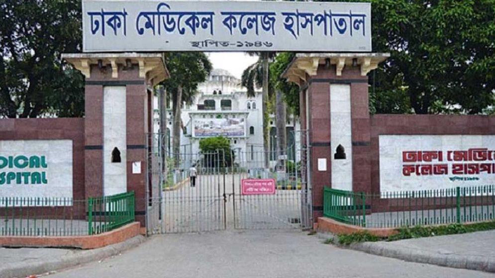 রাজধানীতে ট্রাক চাপায় রিকশাচালক ও আরোহী নিহত 