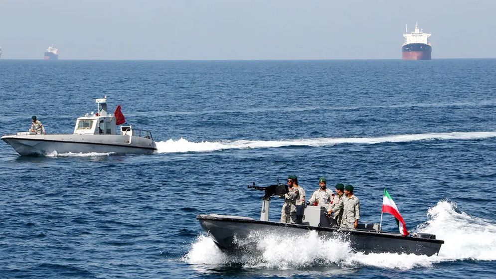 হরমুজ প্রণালি ফের বন্ধের ঘোষণা ইরানের