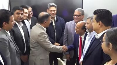 ব্যবসায়ীদের সঙ্গে প্রধানমন্ত্রীর ধারাবাহিক বৈঠক