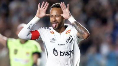 রেফারিকে ‘পাগল’ বলায় নেইমারের শাস্তি