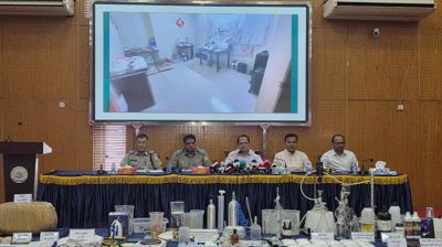 গোপন কিটামিন ল্যাবের সন্ধান, ৩ বিদেশি গ্রেপ্তার