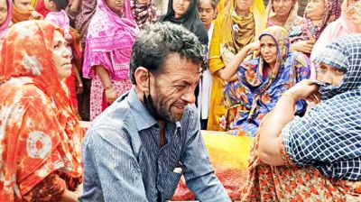 বজ্রপাতে গৃহবধূর মৃত্যু