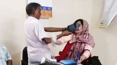 বিএনপি নেতার জুতাপেটার শিকার শিক্ষিকা সাময়িক বরখাস্ত