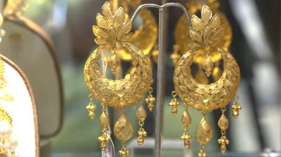 আজ দেশের বাজারে কত দরে বিক্রি হচ্ছে স্বর্ণ?