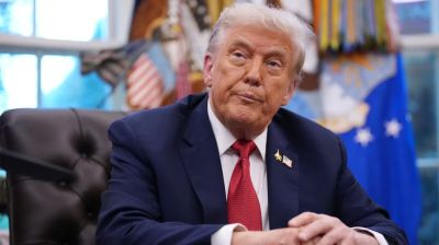 হরমুজ প্রণালিতে নৌ-অবরোধের ঘোষণা ট্রাম্পের