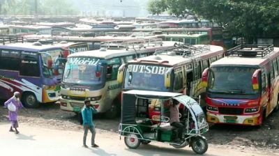 নওগাঁয় শ্রমিকদের দ্বন্দ্বে বন্ধ আন্তঃজেলা বাস ও সিএনজি চলাচল