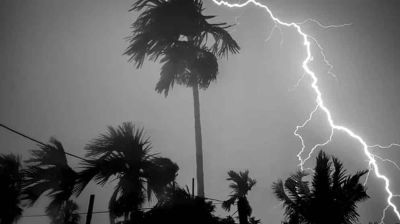 চার জেলায় বজ্রপাতে নিহত ১০