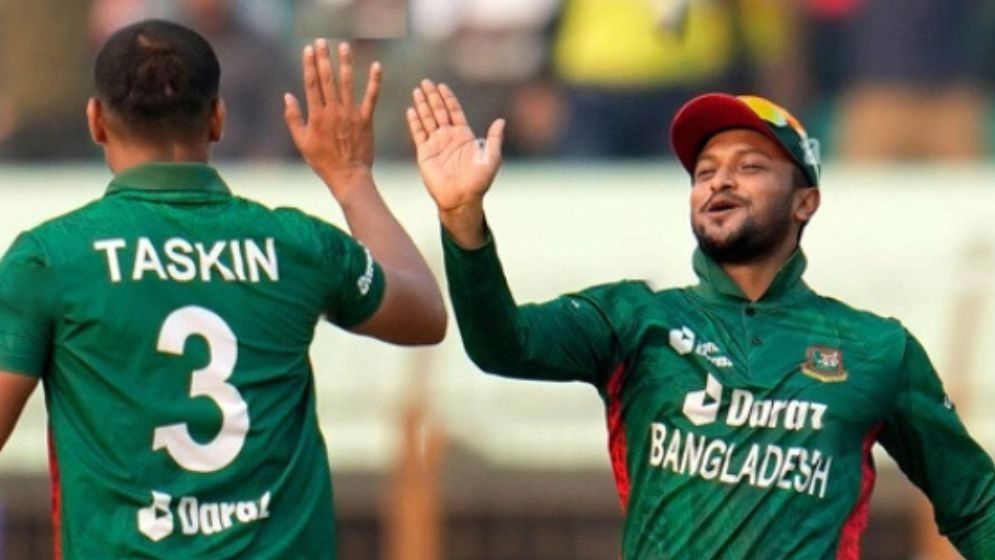 এলপিএলে একই দলে খেলবেন সাকিব ও তাসকিন