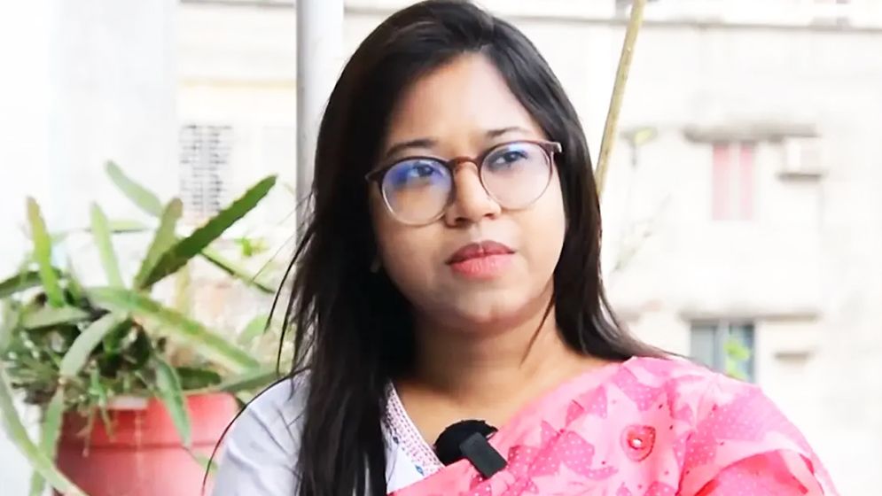 ‘নৈতিক কারণে’ মনিরা শারমিনের রিট শুনতে হাইকোর্টের অপারগতা প্রকাশ