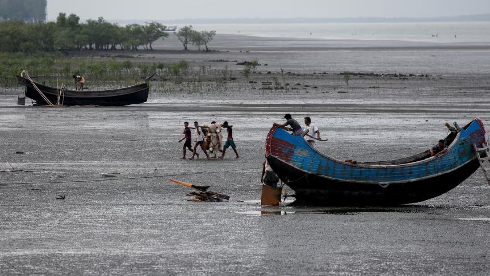 অবহেলার ৫৪ বছর, আলোর খোঁজে সন্দ্বীপবাসী
