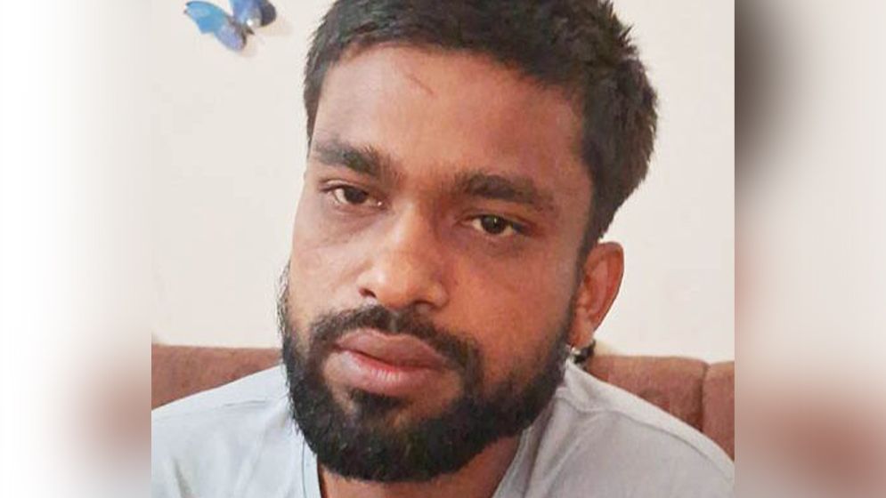 ৯ মাস নির্যাতনের পর লিবিয়া থেকে দেশে ফিরলেন রায়হান