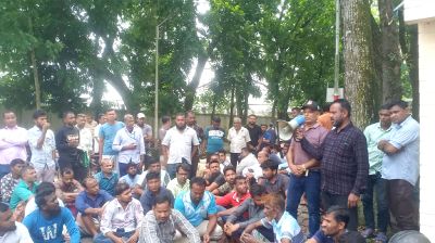 ‘বোনাস না দেওয়া হলে কোনো কর্মকর্তাকে বাড়ি যেতে দেওয়া হবে না’