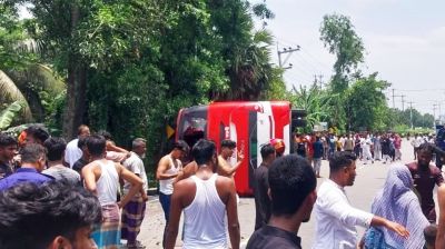 ঈদের দিন সারাদেশে সড়ক দুর্ঘটনায় ১৯ জনের মৃত্যু