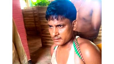 নিজ ঘরে বাবাকে ‘হত্যা’, জনতার হাতে ছেলে আটক