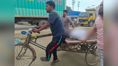 সড়ক দুর্ঘটনায় প্রাণ গেল ভূমি সহকারীর