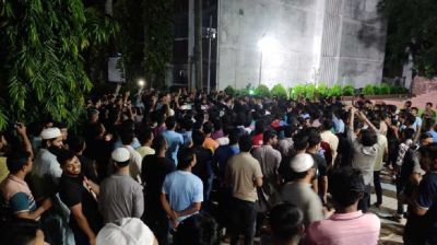 ডুয়েটে নতুন ভিসি নিয়োগ প্রত্যাখ্যান, শিক্ষার্থীদের বিক্ষোভ
